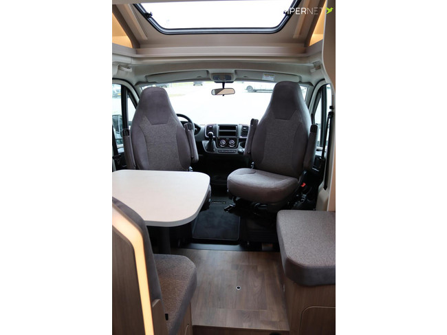 Carado T447 140 PS Automatik | Pro+ Paket | Hubbett | L&auml;ngsbetten | Getrennte Dusche | Markise | Neu ab Lager lieferbar | Foto: 8