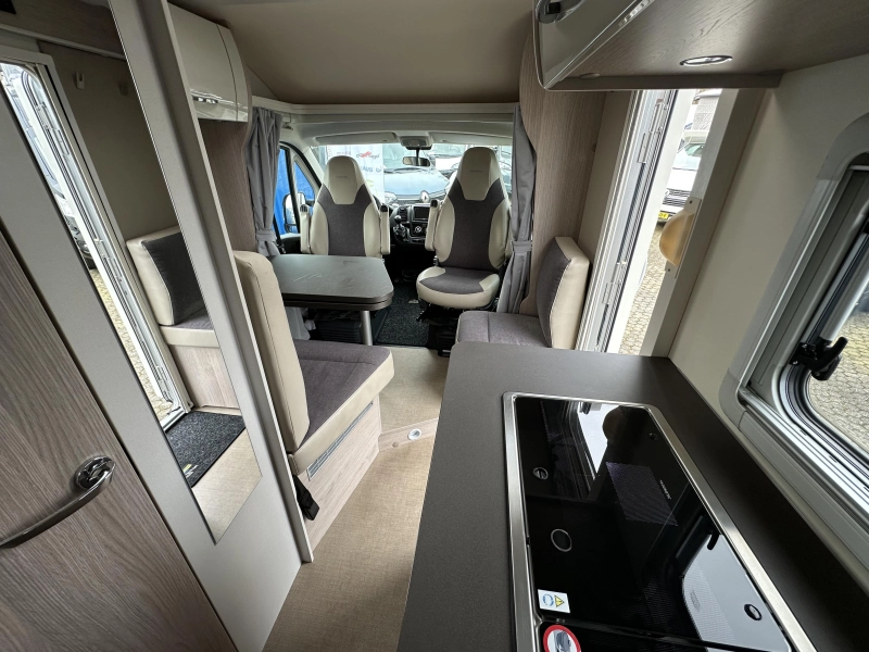 Bürstner Nexxo Van T 620 G ENKELE BEDDEN + COMPACT  foto: 2