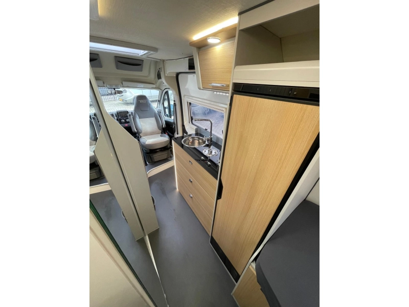 Karmann Dexter 640 Single Beds photo: 15