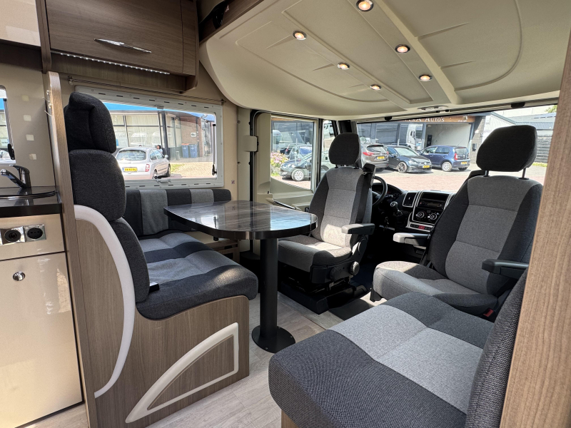 Challenger Sirius 2098 Queensbed-Hefbed-2X Airco  foto: 6