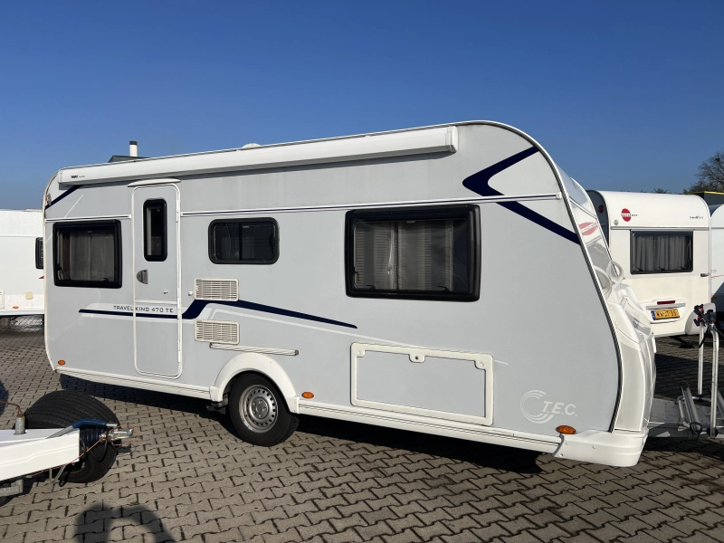 TEC Travel King 470 E asientos camas individuales inodoro foto: 0
