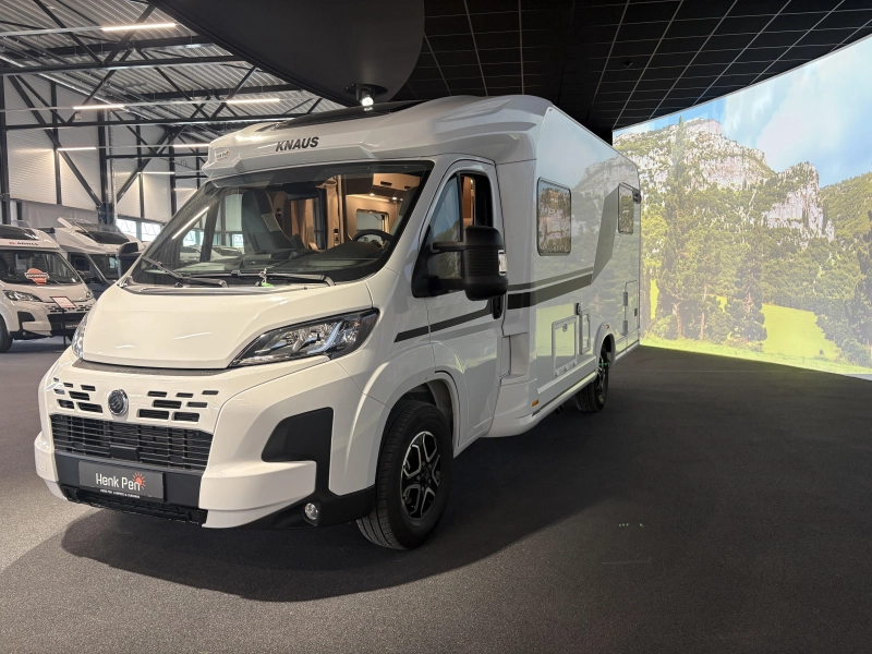 Knaus L!ve Ti 650 MEG Platinum / camas bajas foto: 2