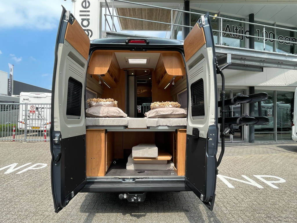 Pössl Roadcruiser XL ENKELE BEDDEN 9T AUTOMAAT TREKHAAK  foto: 17
