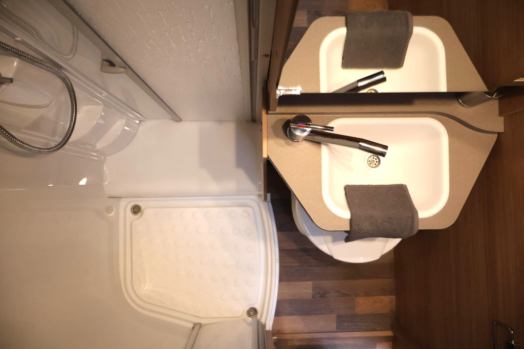 Weinsberg Caraloft 650 ME Foto: 15