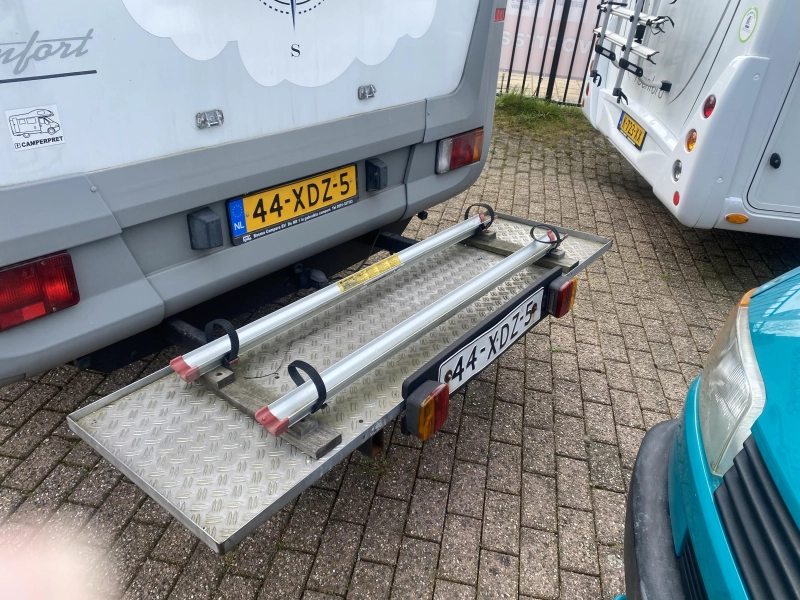 Dethleffs Globetrotter Frans bed Airco dinette  foto: 4