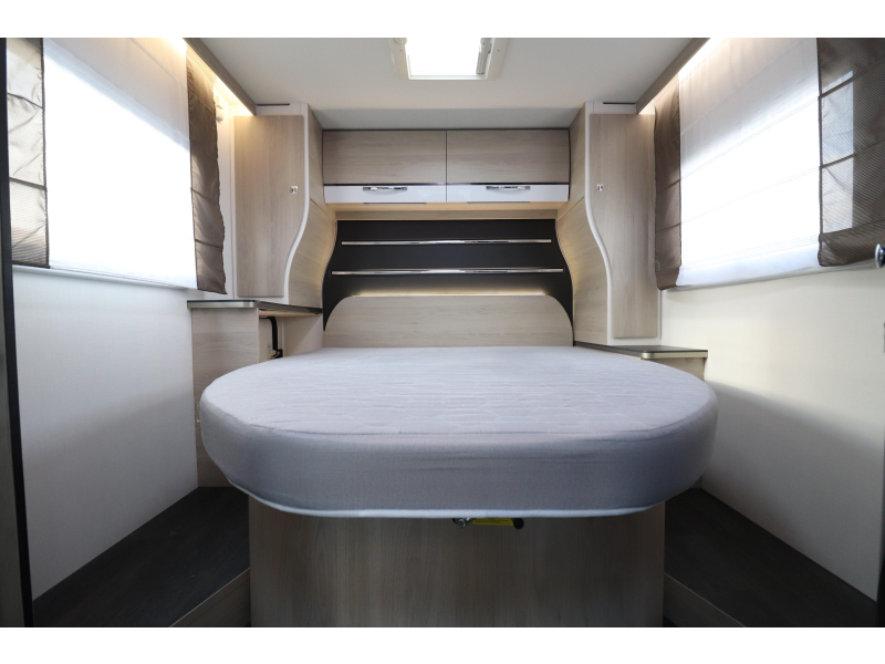 Chausson Titanium 738 XLB QUEENSBED + LIFT-UP BED photo: 17