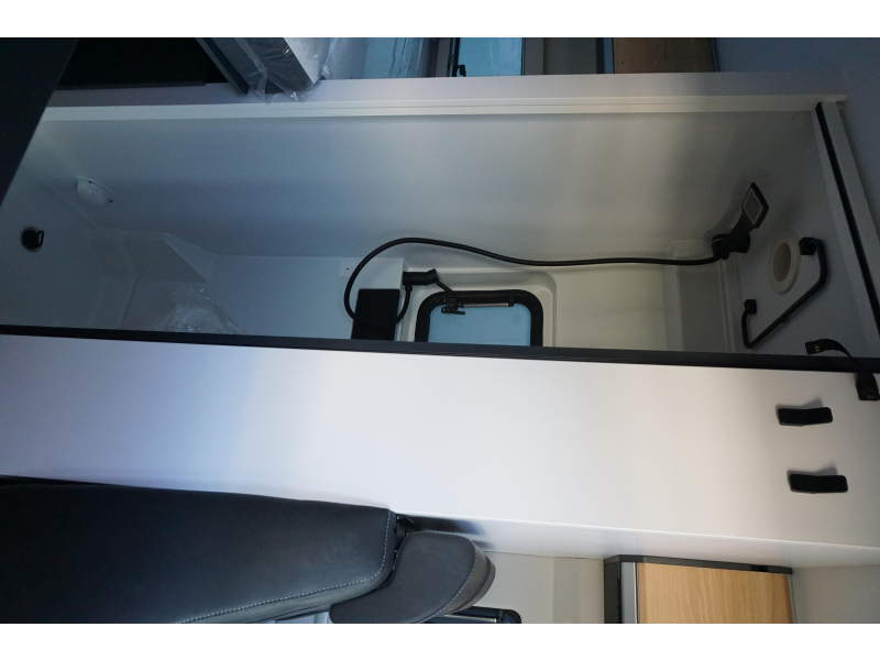 Adria Twin 600 SLB Spring Edition, Automaat  foto: 15