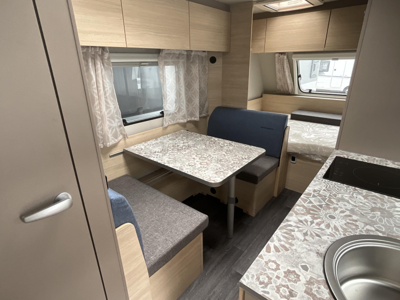 Weinsberg CaraCito 470 QDK STAPELBED-1000,- KORTING  foto: 4