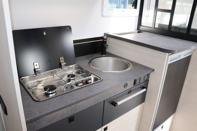 Nagenoeg nieuwe Exclusieve Line 660 Chausson AUTOMAAT dubbele toegangsdeur Artic pack (70  foto: 41