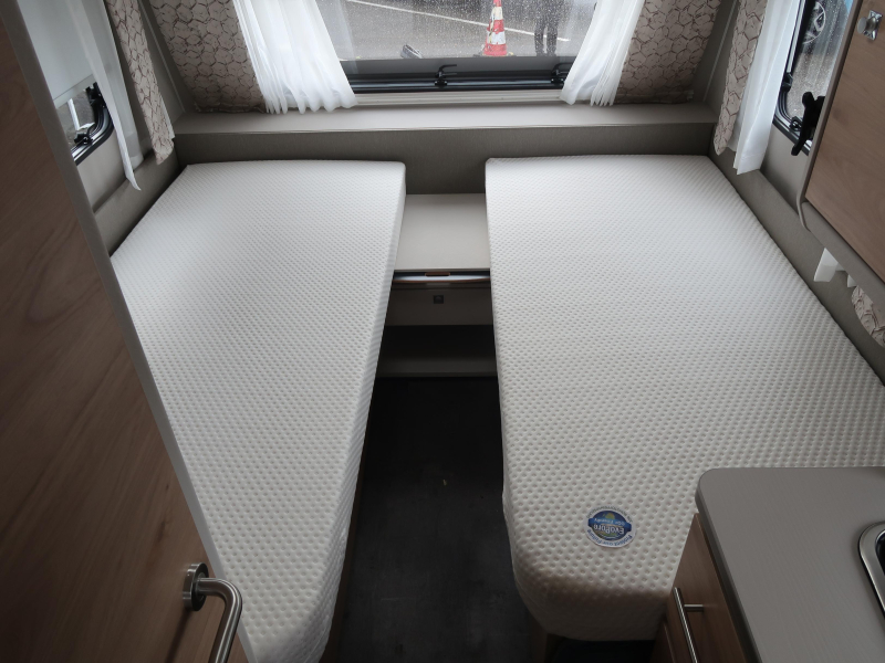 Dethleffs Nomad Avantgarde 460 LE ZGAN EN COMPLEET !! 