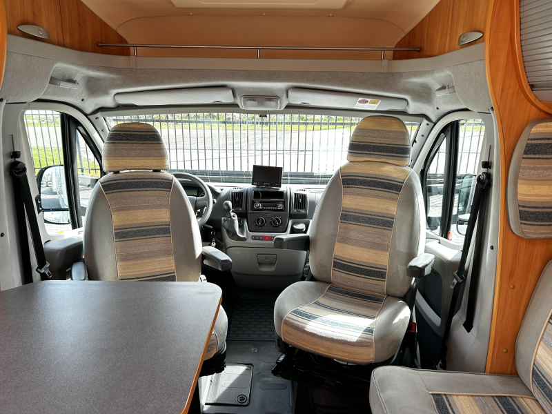 Adria Coral 660 SL Enkele-bedden/2007/Euro-4  foto: 14