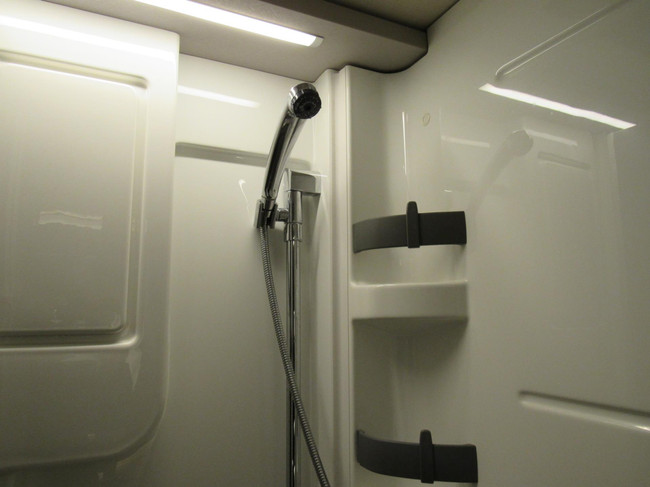 Hymer T585S Mercedes Aut.bj2022 Enkele Bedden+Hefbed 2xAirco foto: 18