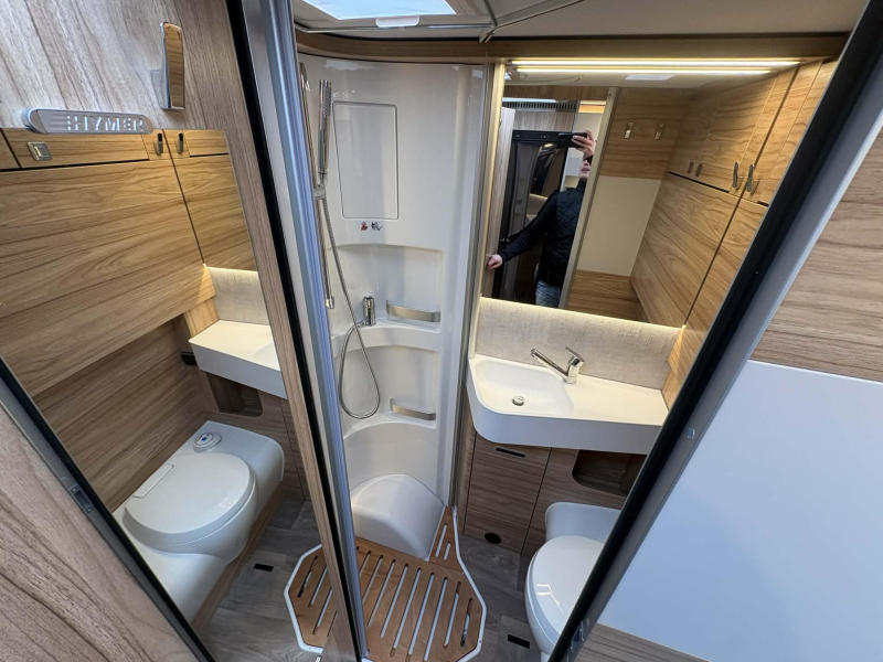 Hymer Exis-i 580 Geen Hefbed - 1e eigenaar  foto: 15