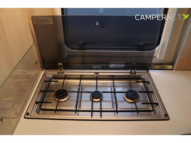 Hymer BMC-T 680 177hp Automatic | Single beds | Drop-down bed | Separate shower | Solar panel | Veloslide | Bearlock | SLC Chassis | Awning photo: 16