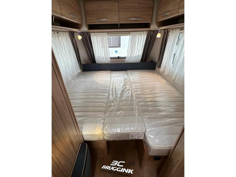 Eriba Nova Light 470 - HERFSTAANBIEDING!  foto: 12