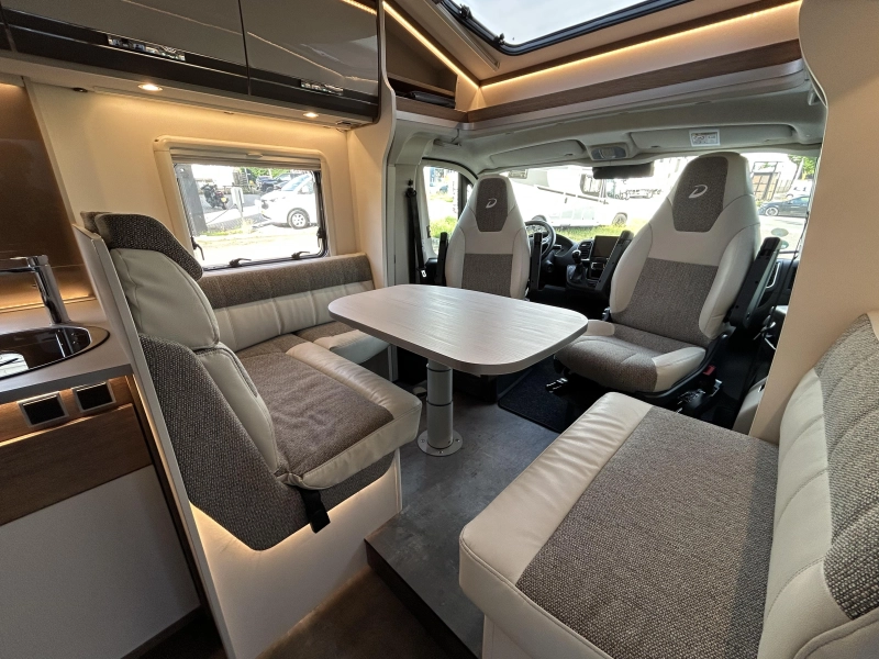 Dethleffs Trend T 7017 EB Automatic + low beds photo: 2