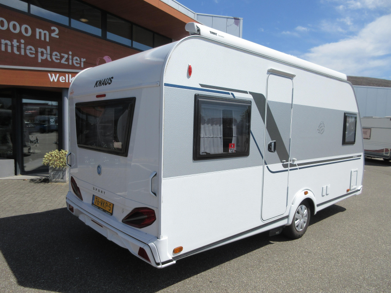 Knaus Sport 450 FU KOMPLETT UND FRANZ&Ouml;SISCHES BETT Foto: 14