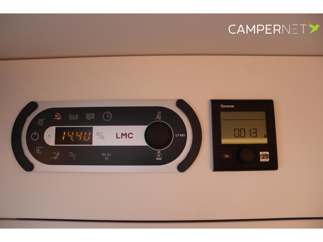 LMC Tourer T730G 165pk | Lengtebedden | Thule Luifel | Thule Fietsendrager| Gescheiden douche | Zenec multimediasysteem | foto: 22