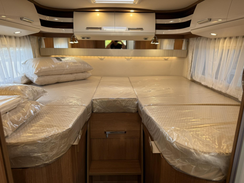 Carthago C2-Tourer 147 RB - AUTOMAAT - 170 PK  foto: 2