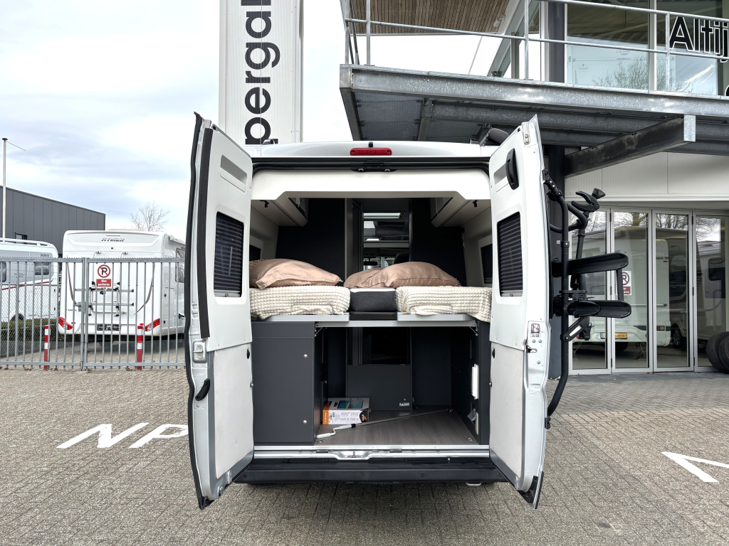 Adria Twin 640 SLB Supreme ENKELE BEDDEN EURO6 MAXI CHASSIS foto: 21