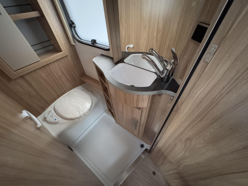 Eriba Nova Light 465  foto: 13