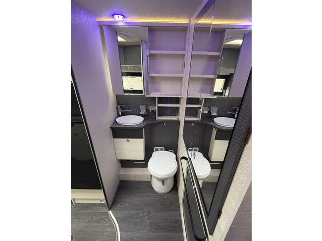 Chausson 640 Titanium Premium 170PK Automaat Hefbed Zonnepaneel Zeer Ruim foto: 22