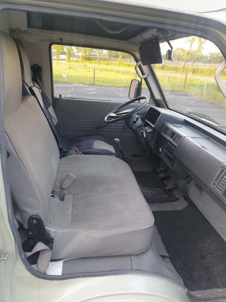 Mazda MAZDA E2200 buscamper met verhoogd dak foto: 4