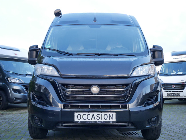 Carado CV 540 Edition 15 5.40 Meter Buscamper, Dwarsbed foto: 1
