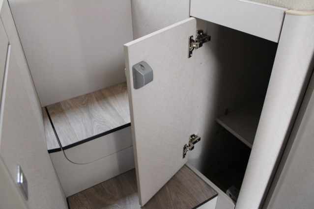 Jonge lichtgewicht integraal Hymer Exsis I 580 Pure 9G Tronic AUTOMAAT enkele bedden (58  foto: 42