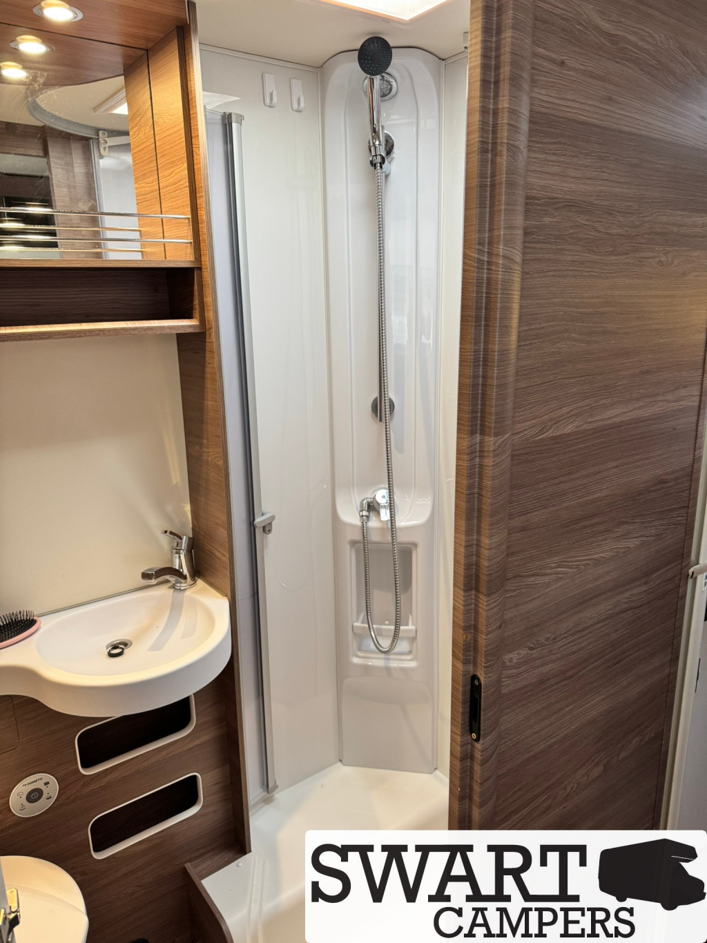 Knaus L!ve TI 700 MEG, Enkele bedden Automaat foto: 16