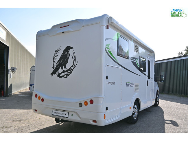Eura Mobil Forster 699EB Foto: 3
