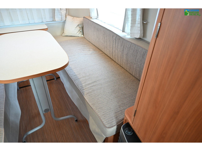 Eriba Touring Triton 420 foto: 10