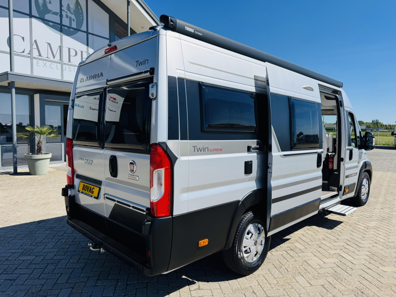 Adria Twin Supreme 640 SLB Camas individuales foto: 5