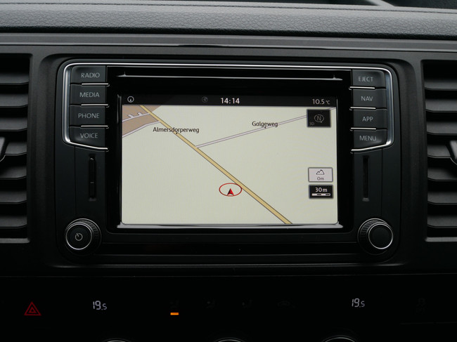 Volkswagen T6 Multivan, DSG Autom&aacute;tico, Techo elevable para dormir, &iexcl;&iexcl;6 plazas!! foto: 17
