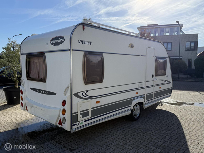Beyerland 450 tf voortent super nette caravan