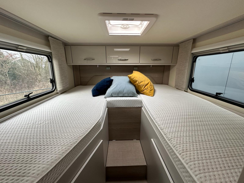 Bürstner Nexxo Van T 690 G - Smal en luxe  foto: 2
