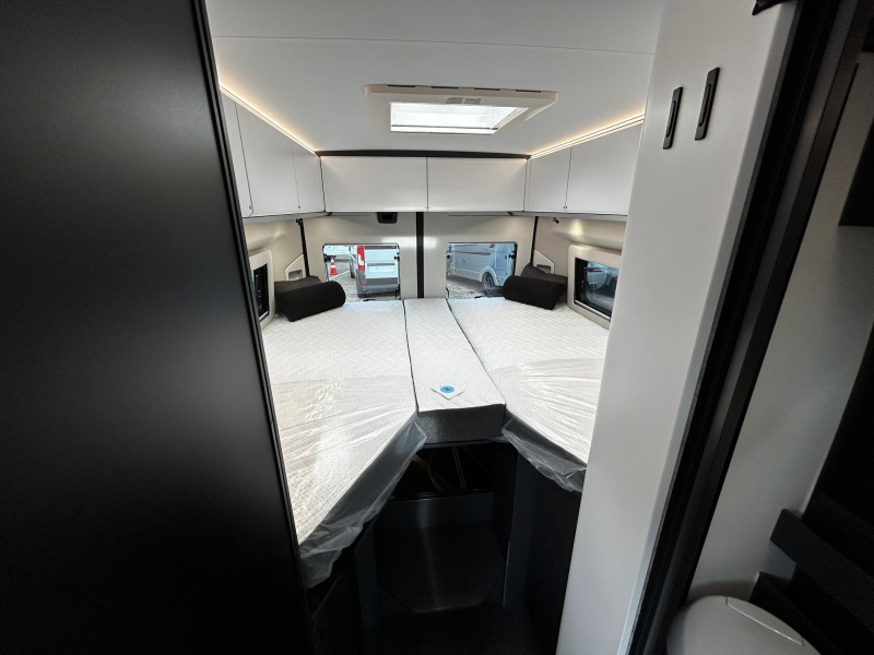 Adria Twin Supreme 640 SLB Bekleding Leer  foto: 14