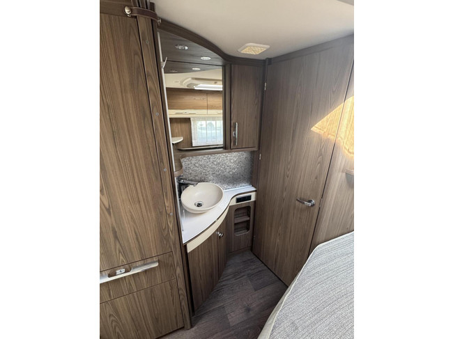 Eriba Nova S 545 Fransbed Rondzit Airco Winterpakket Mover foto: 16