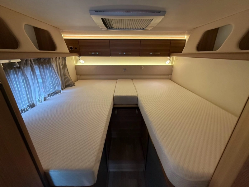 Weinsberg CaraCompact Pepper 600 MEG NL camper ( NAP ) van 1-s  foto: 7
