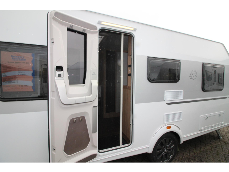 Knaus Sport 460 EU Camas individuales y techo de GFK! foto: 18