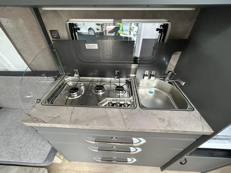 Hobby De Luxe 460 UFE Nieuw 2026  foto: 9