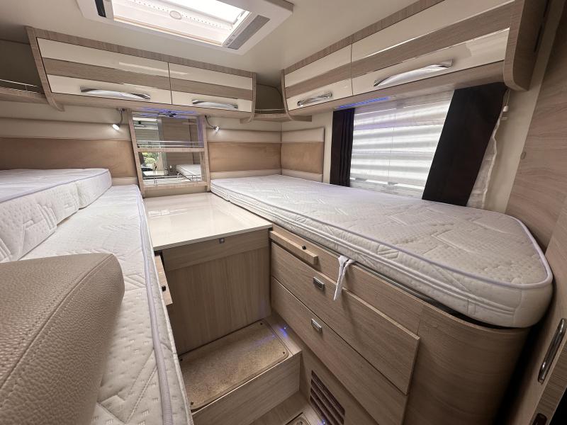 Mobilvetta K-Yacht 86 Lengtebedden Automaat TV  foto: 8