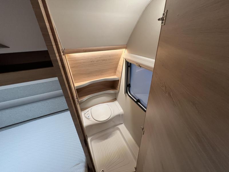 Knaus Sudwind 450 FU  foto: 12