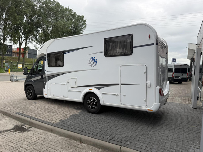 Knaus 650 Meg Sun Ti Automatik Einzelbetten Maxxfan Flacher Boden Foto: 5