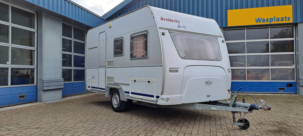 DETHLEFFS Family, Lichtgewicht caravan met voortent foto: 0