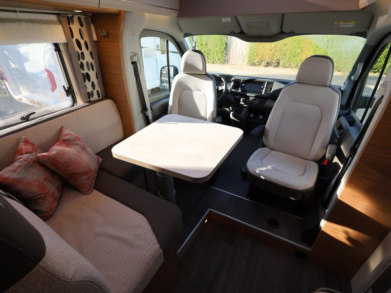 Knaus Van TI 640 MEG single beds | AUTOMATIC photo: 4