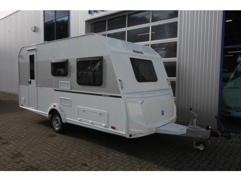 Knaus Sport 420 QD Dwarsbed & ruime keuken!  foto: 2