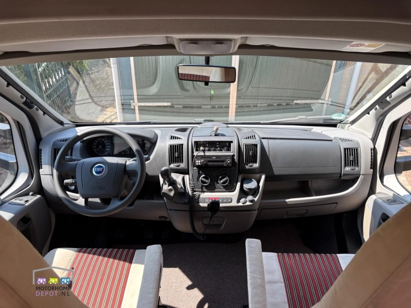Hymer T 674 SL L&auml;ngsbetten Foto: 13