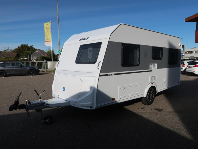 Knaus Sport 450 FU ROUND SEATING FRENCH BED!! photo: 17