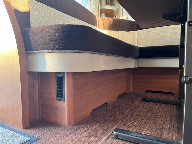 Hobby 540 UFE Excellent | Bankairco | Dakluifel | Vol automatische mover |  Fransbed | Douche | TV & Wii | Grote koelkast en kruidenkast foto: 10